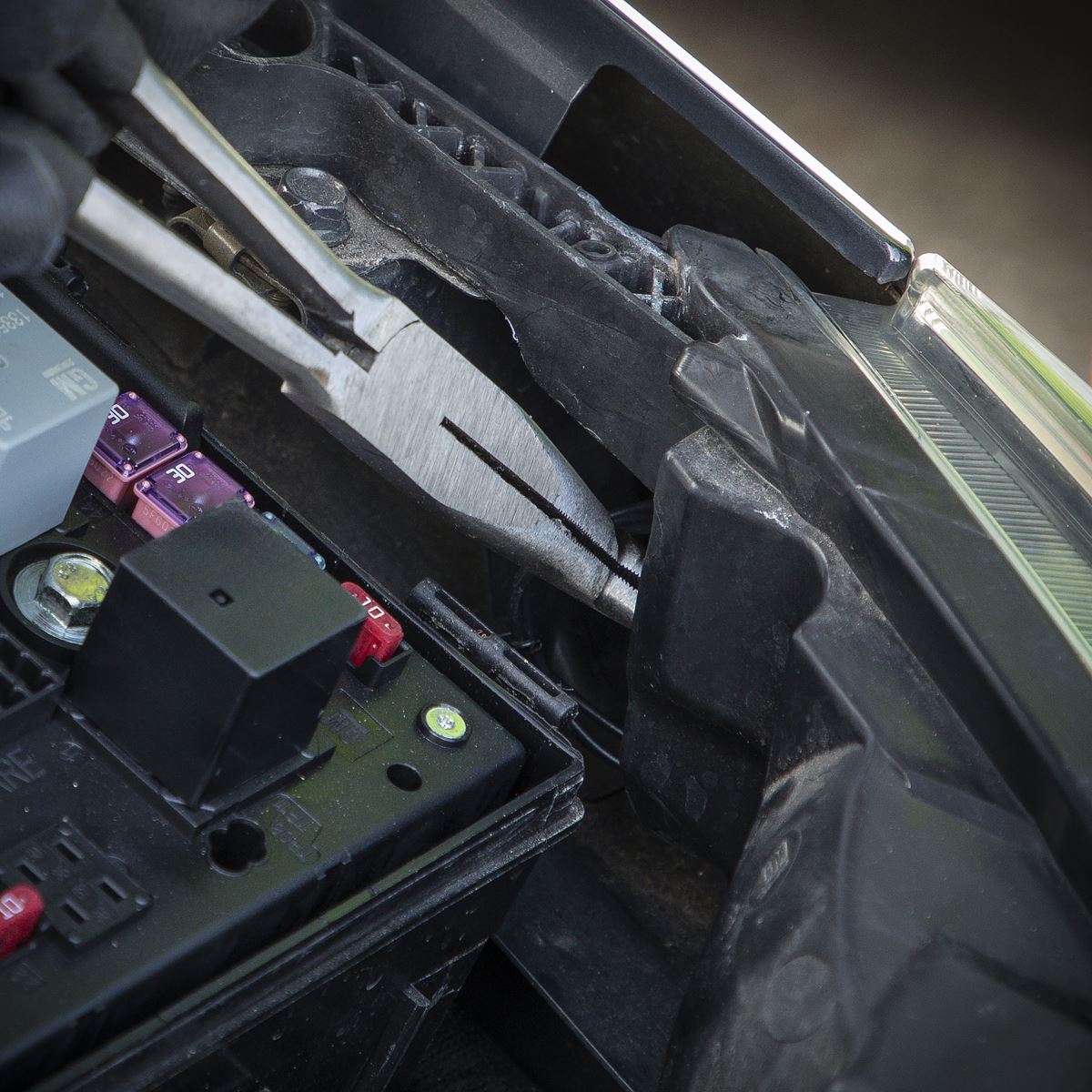 Sealey Needle Nose Pliers 275mm 90� Angle Nose S0435