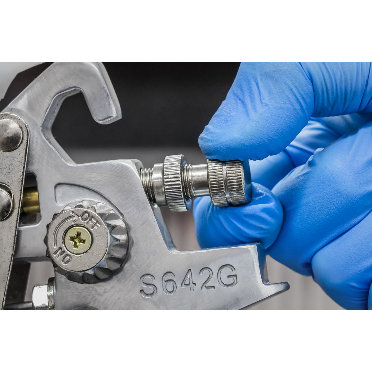 Sealey Siegen Spray Gun Gravity Feed 1.8mm Set-Up General Purpose S642G