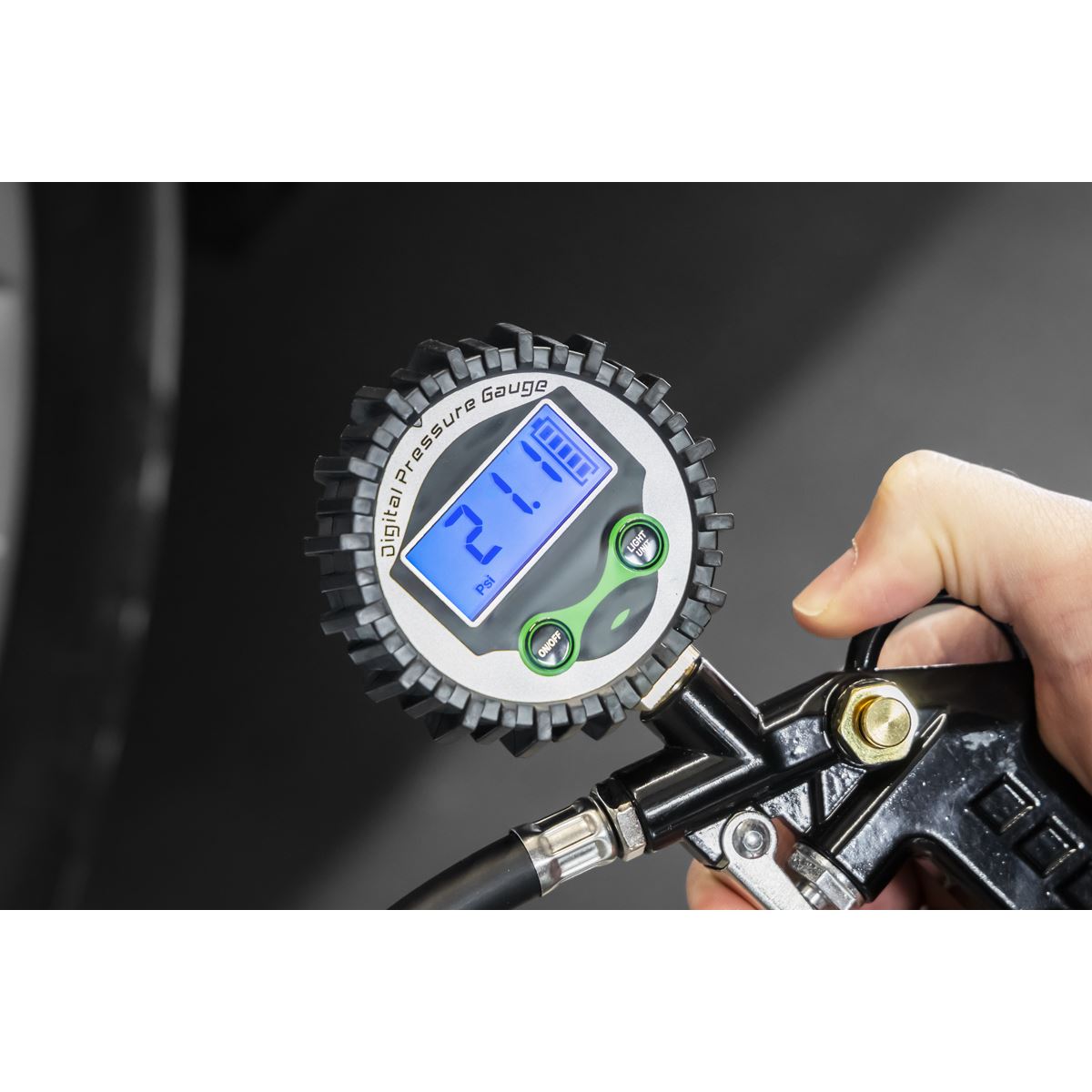 Sealey Digital Pistol Grip Tyre Inflator & Clip-On Connector 320MM Hose SA332D