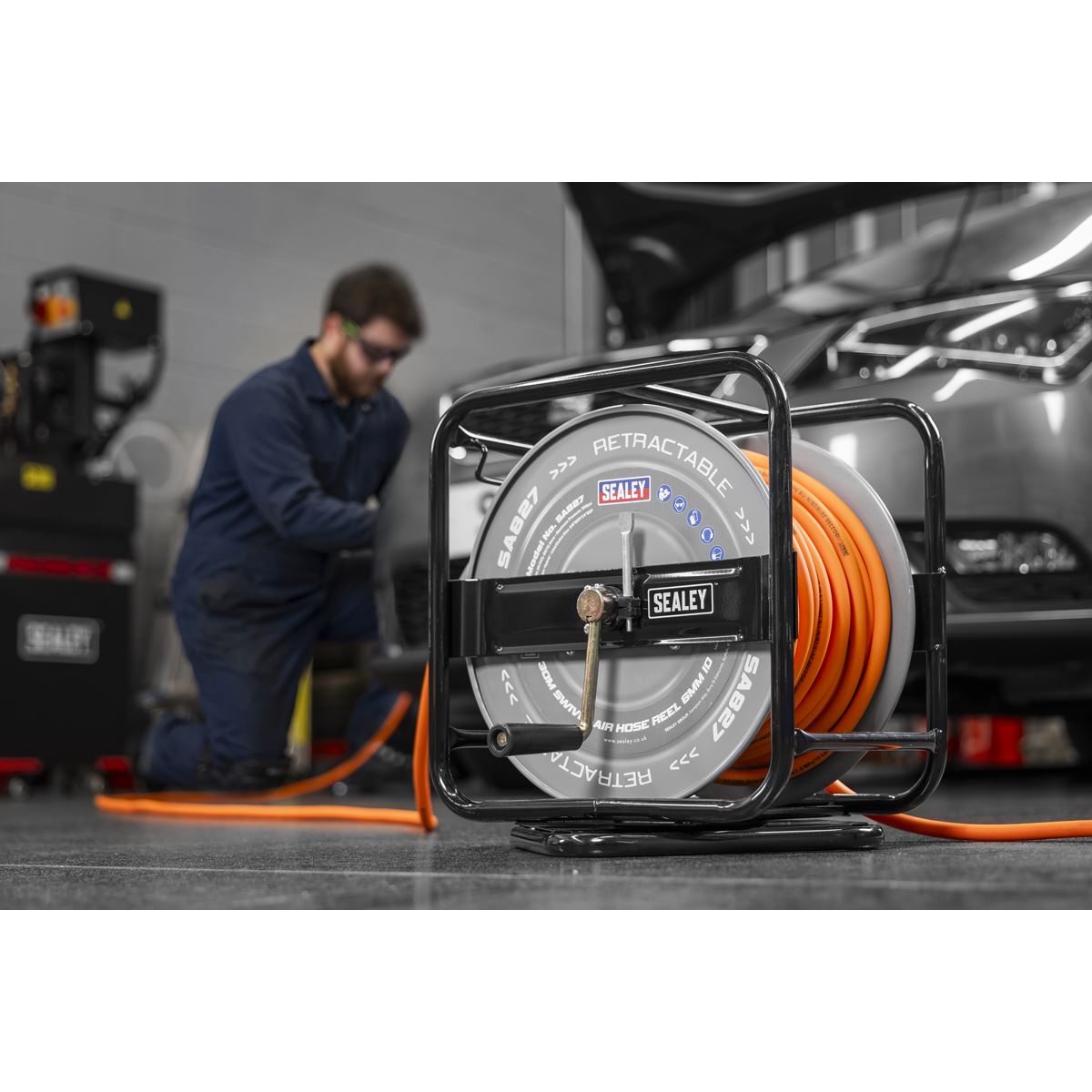 Sealey 30m Swivel Air Hose Reel 6mm ID 1/4" Male Connectors 1m Inlet Hose SA827