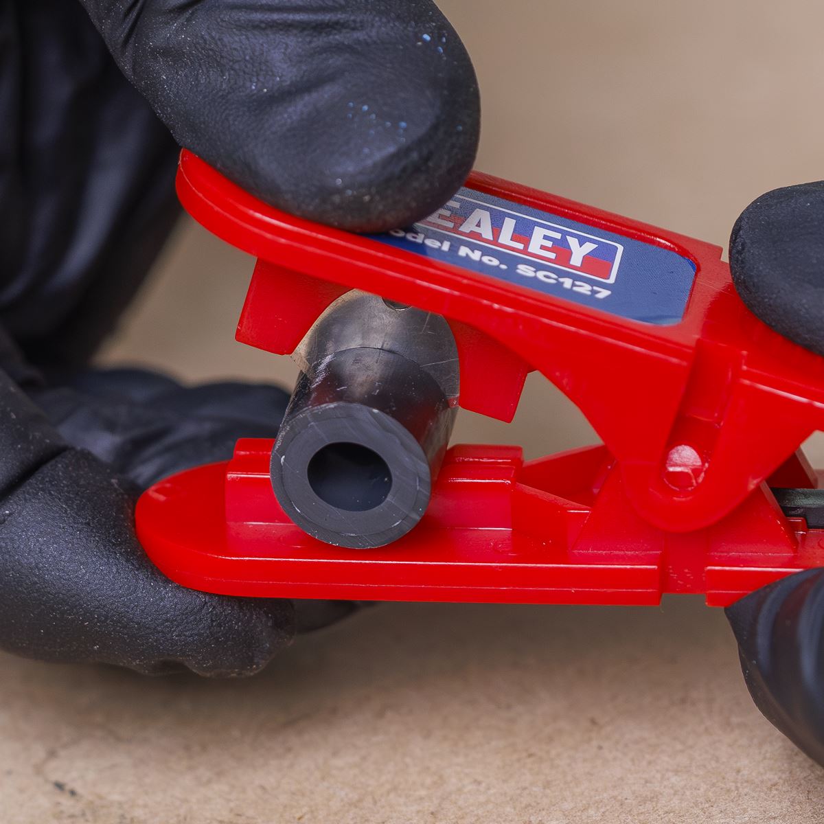 Sealey Rubber Tube Cutter �3-12.7mm SC127