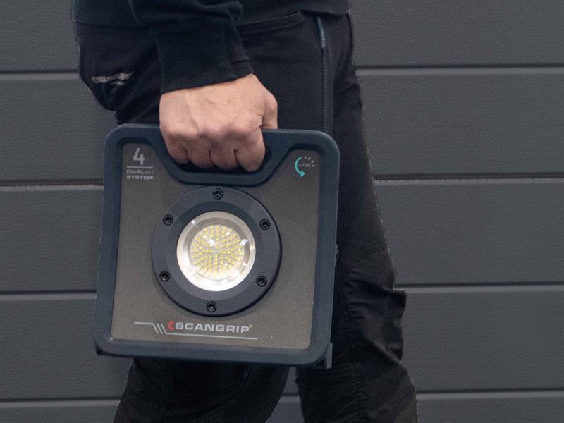 SCANGRIP NOVA 4 C+R DUAL Work Light 4000 Lumen Cable & Rechargeable SCG036204UK