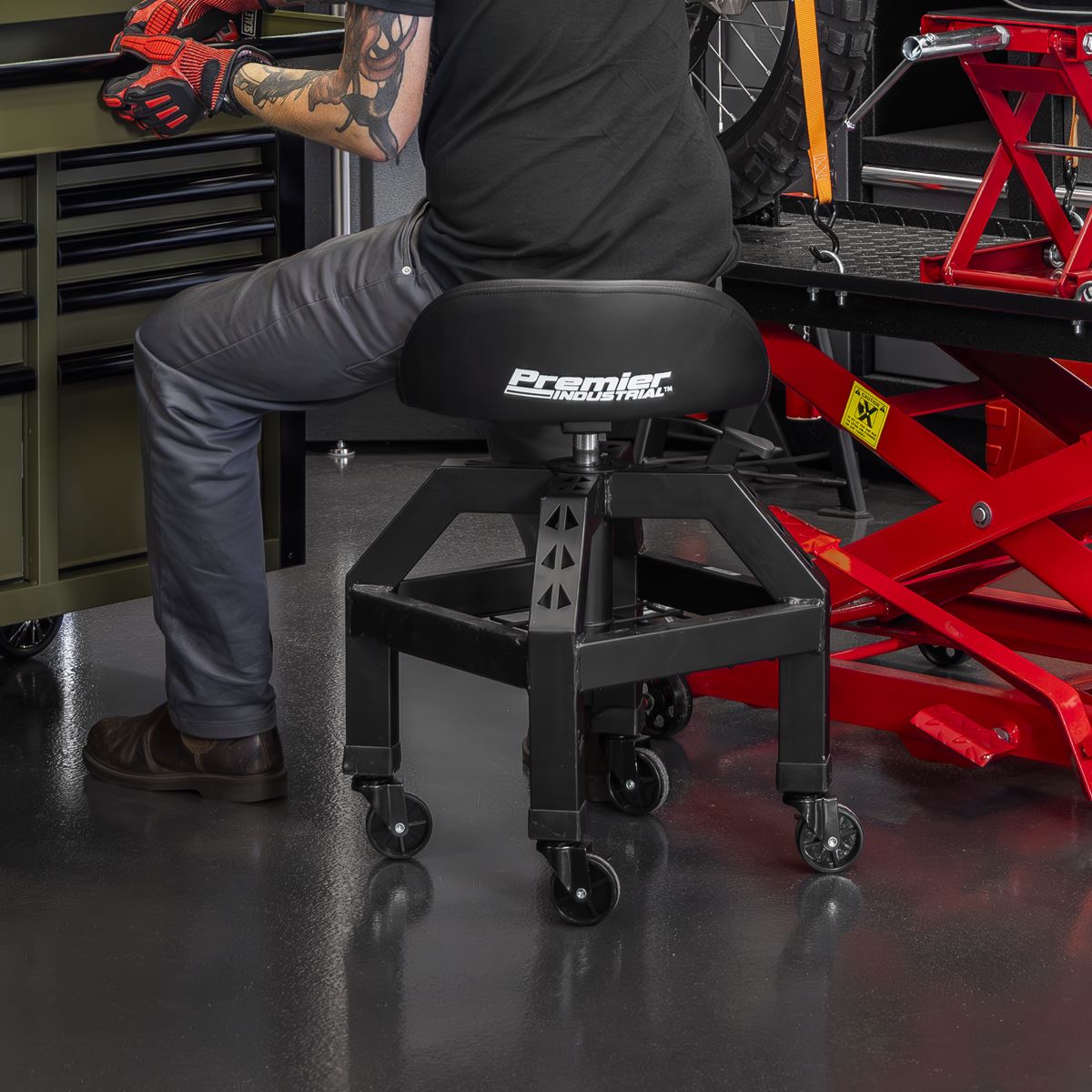 Sealey Creeper Stool Pneumatic with Adjustable Height Swivel Seat & Back Rest SCR03B