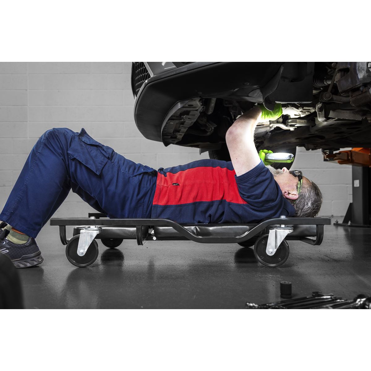 Sealey Steel Creeper With 4 Swivel Castors & Adjustable Back Headrest SCR101S