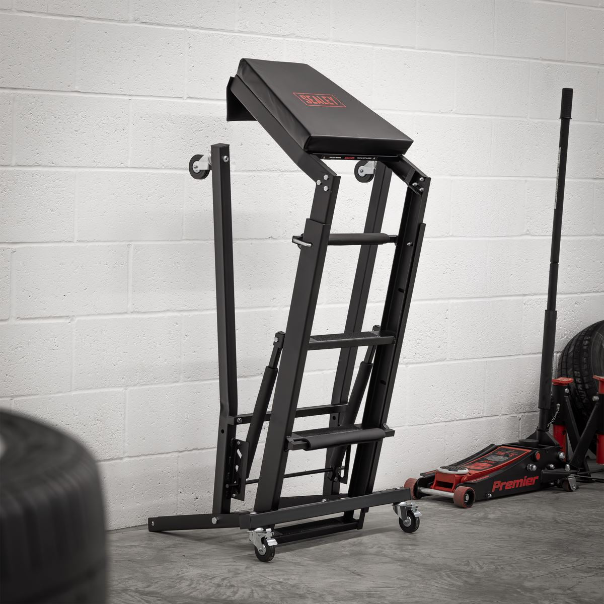 Sealey Adjustable Topside Creeper With Angles Capacity 150Kg On Wheels SCRT01