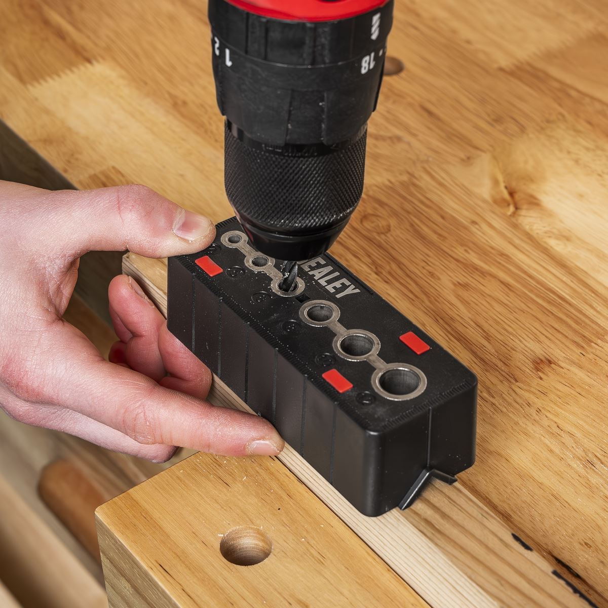 Sealey Drill Guide Built-in 90° V Groove 4 to12mm Create Straight Holes SDG01