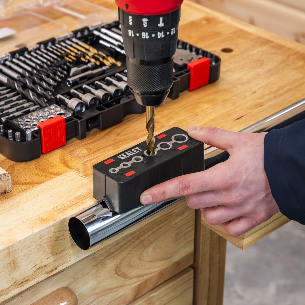 Sealey Drill Guide Built-in 90° V Groove 4 to12mm Create Straight Holes SDG01