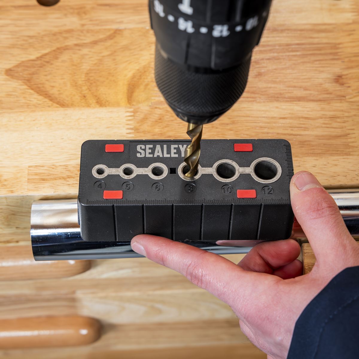 Sealey Drill Guide Built-in 90° V Groove 4 to12mm Create Straight Holes SDG01