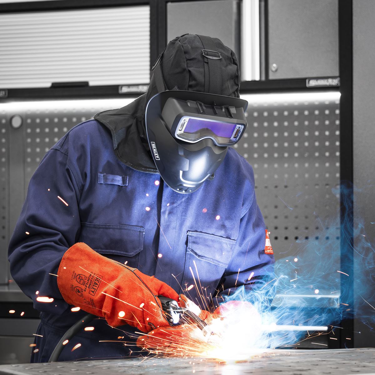 Sealey Auto Darkening Welding Goggles Shade 9-13 Inc Face Shield & Hood SSP102