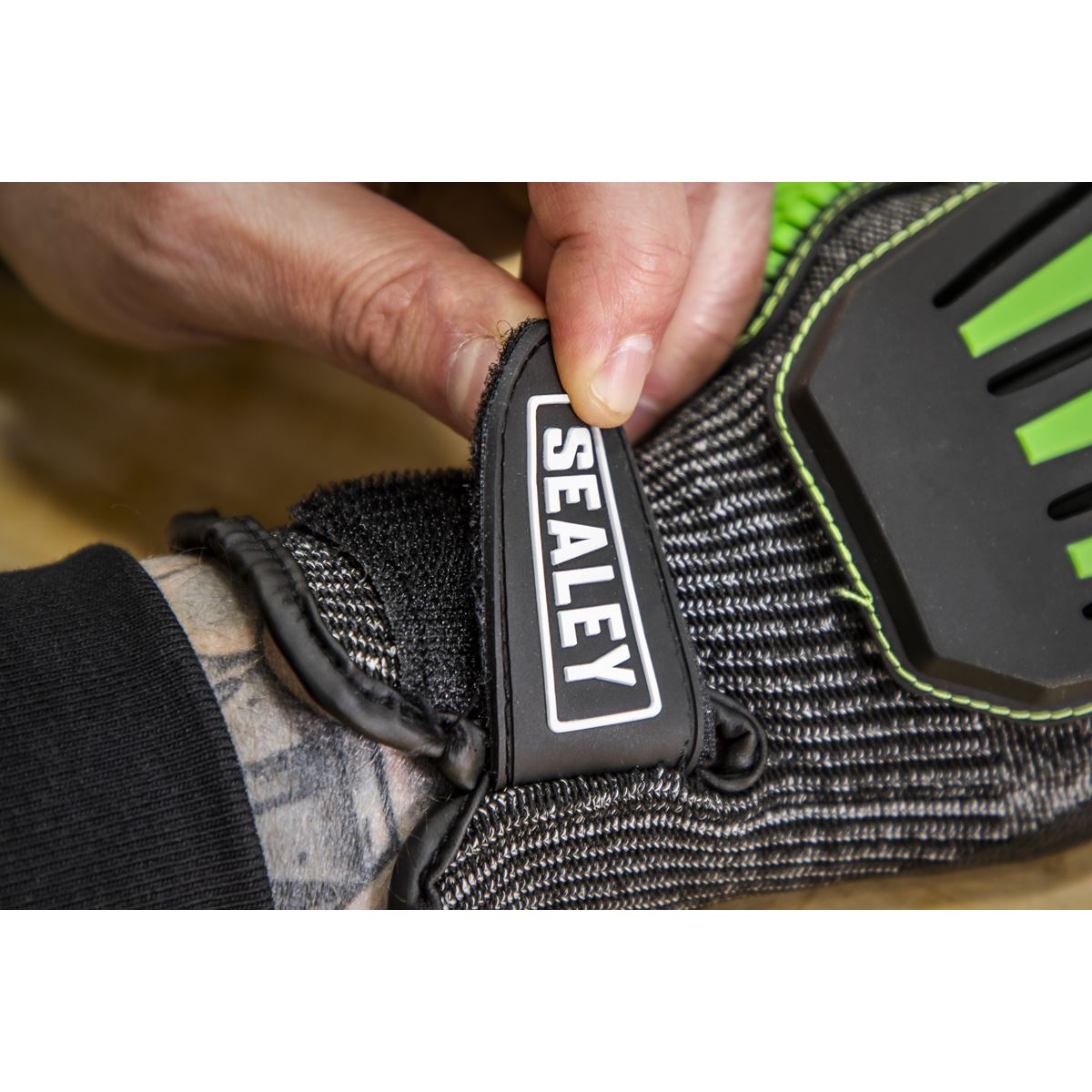 Sealey Cut & Impact Resistant Gloves - X-Large - Pair SSP39XL