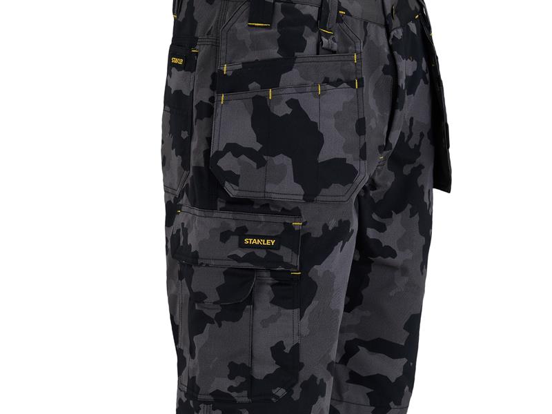STANLEY Clothing Hanley Holster Shorts Black Camouflage Waist 36in STCHANLEYC36