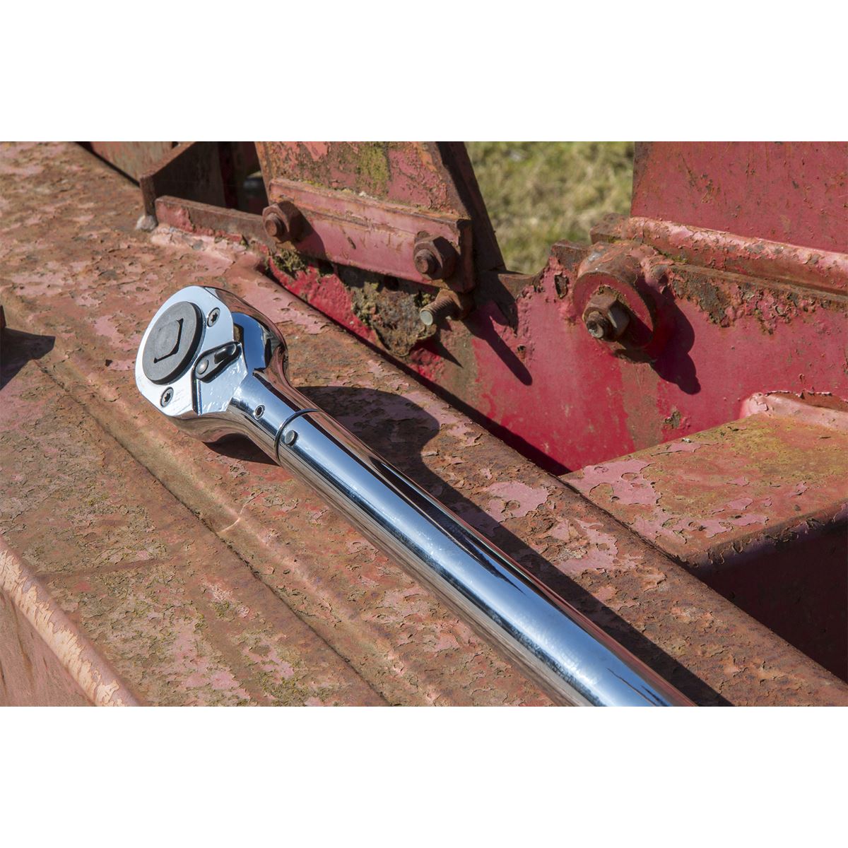 Sealey Torque Wrench 3/4"D 237-983Nm 150-750lbft Push Through Calibrated STW601