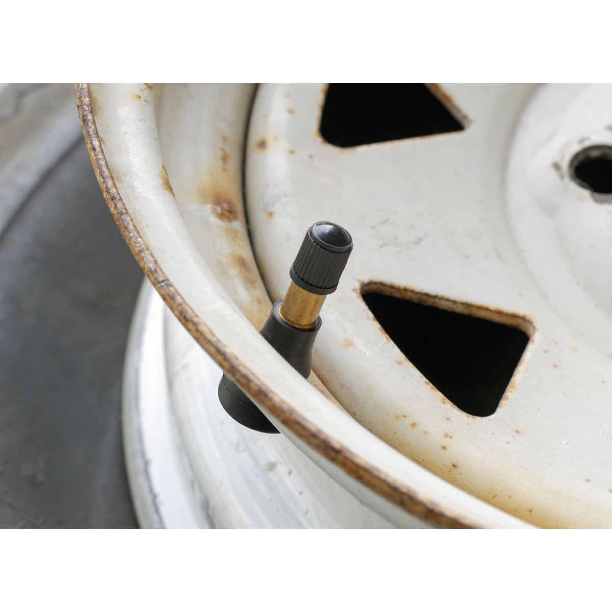 Sealey Tyre Valve Tubeless Snap-in Type TR413 Pack of 100 TV413