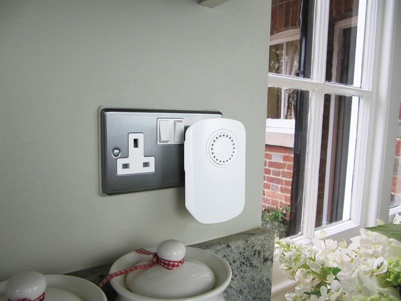 Uni-Com Smart Plug-In Door Chime UNC66149