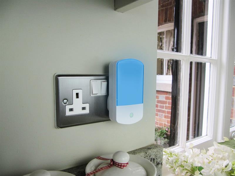 Uni-Com Night Light Door Chime UNC66354