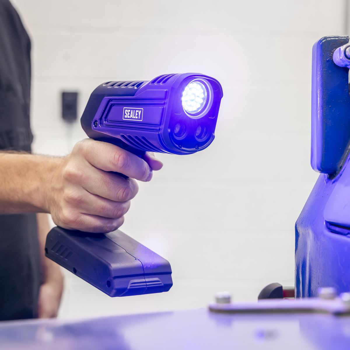 Sealey Rechargeable Inspection UV Curing Light Kit 66W Lithium-ion 11.1V UVC01