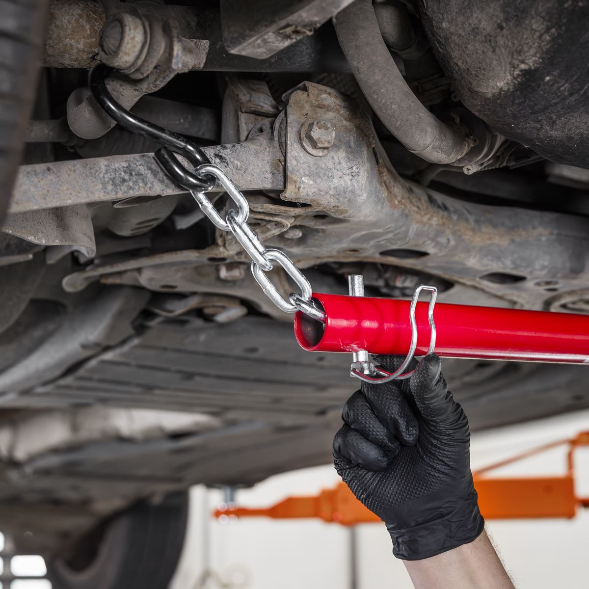 Sealey Hands Free Suspension Arm Lever With Chain Adjustable 65 to 265mm VS3819