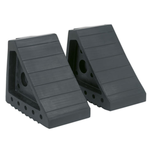Sealey Rubber Wheel Chocks 1 Pair Suitable For Vehicles Below 3 Tonne WC01