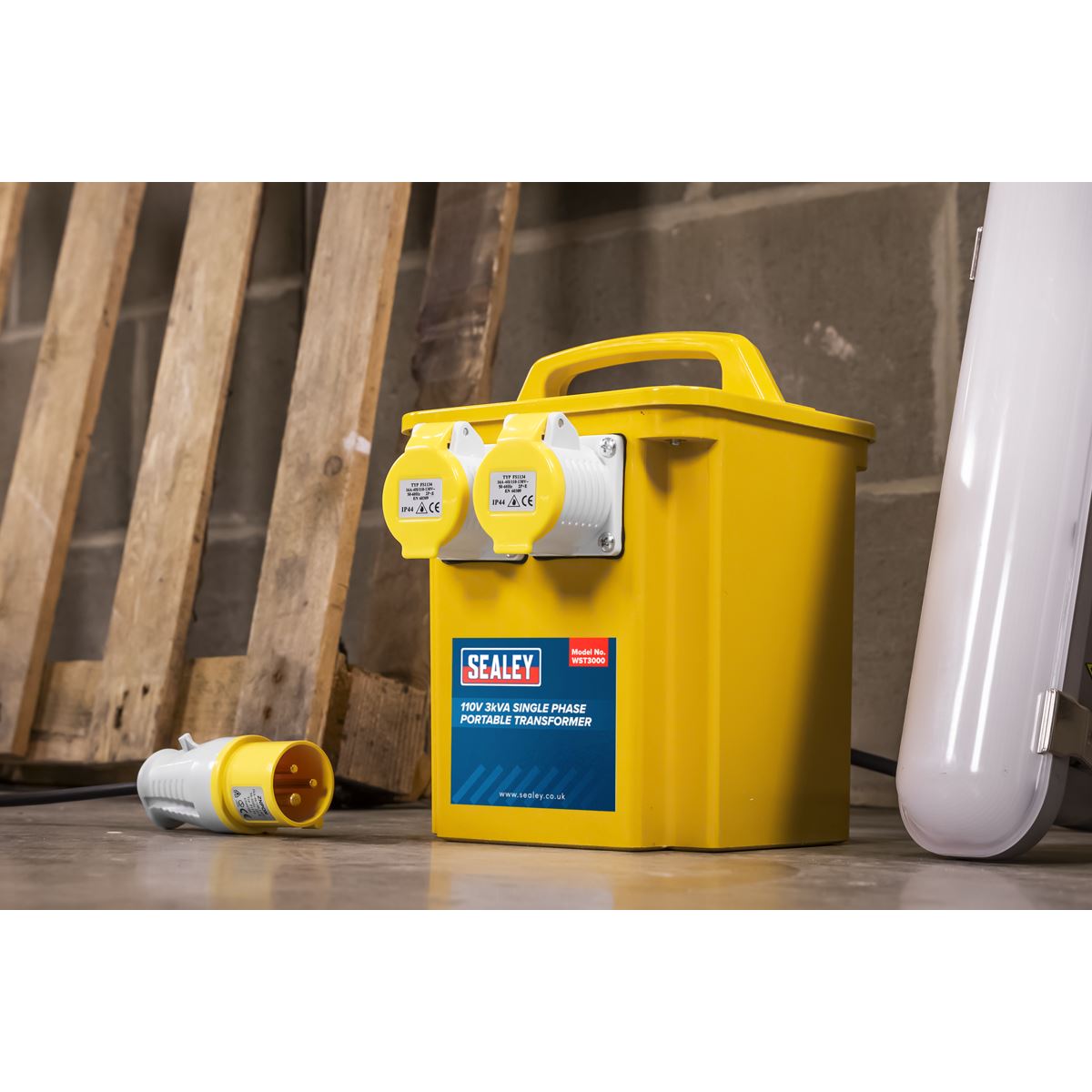 Sealey Portable Transformer 3000VA WST3000