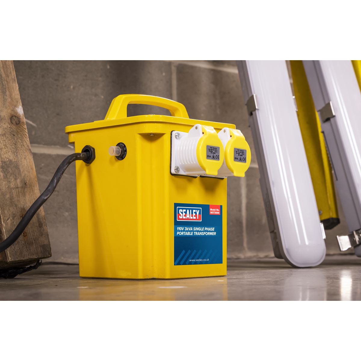 Sealey Portable Transformer 3000VA WST3000