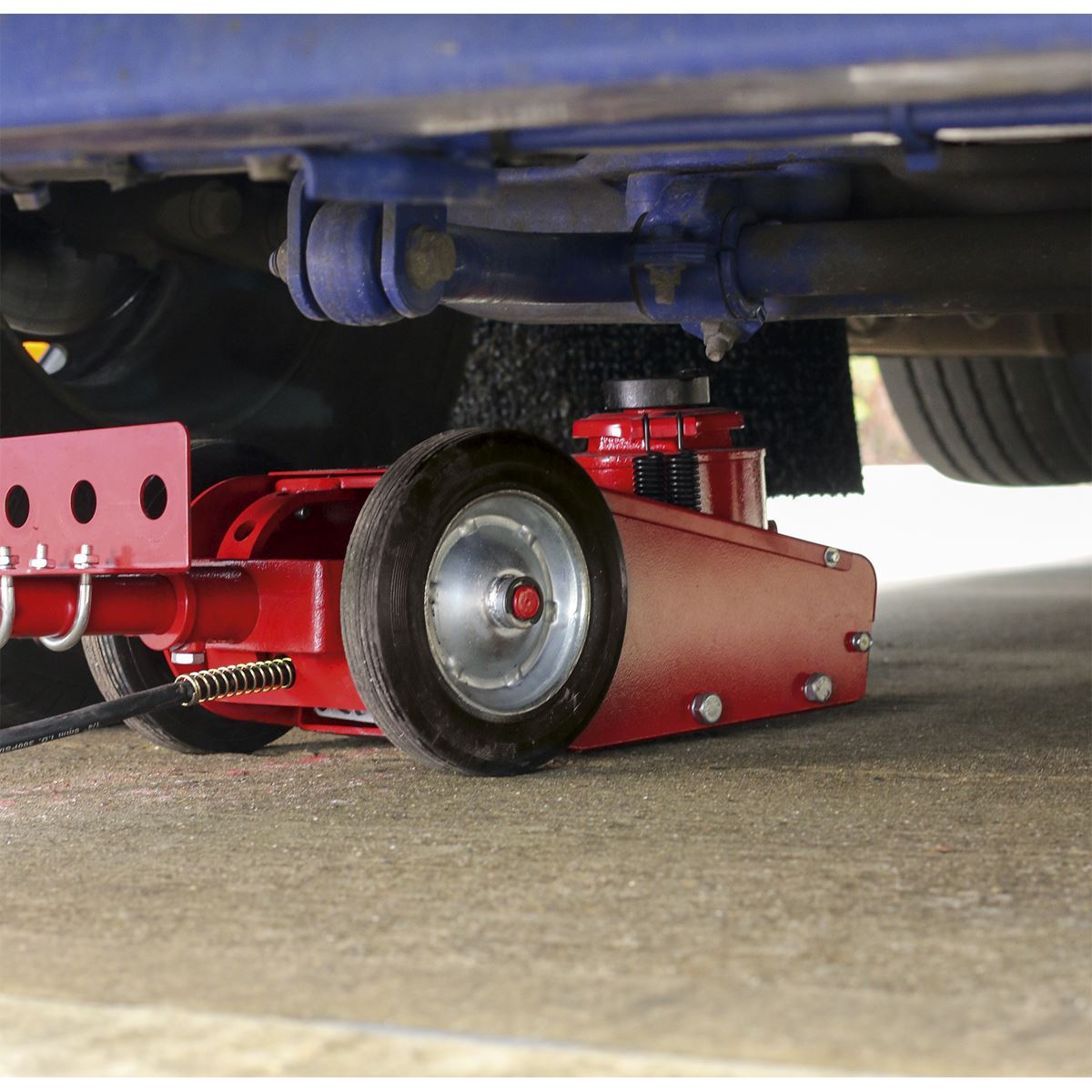 Sealey Air Operated Trolley Jack 20 Tonne - Single Stage YAJ20B