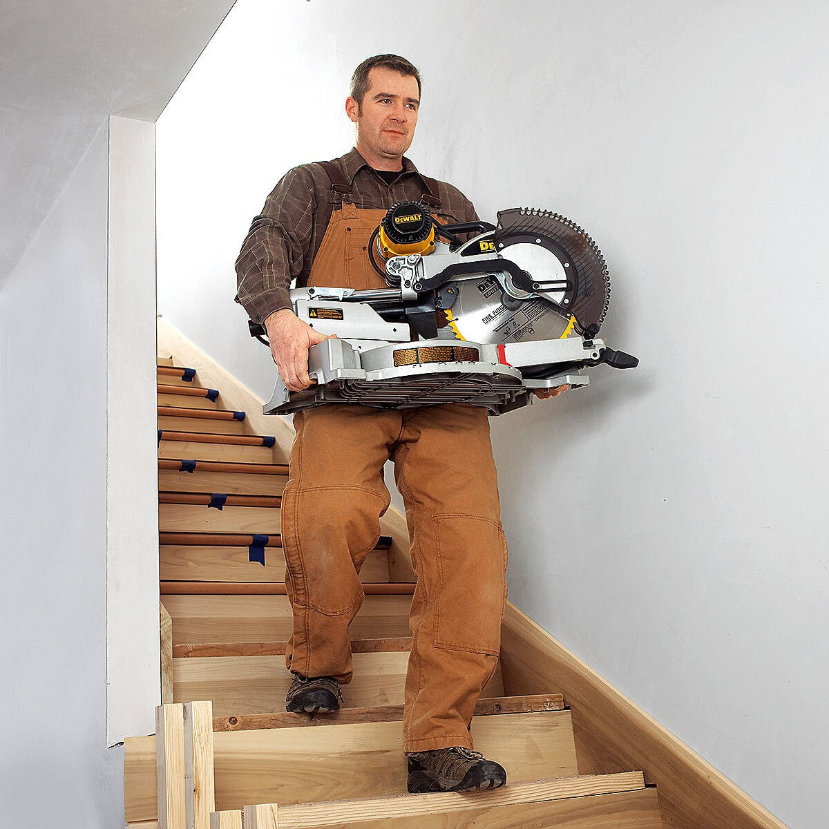 Dewalt 305mm Double Bevel Sliding Compound Mitre Saw with XPS 110V DWS780