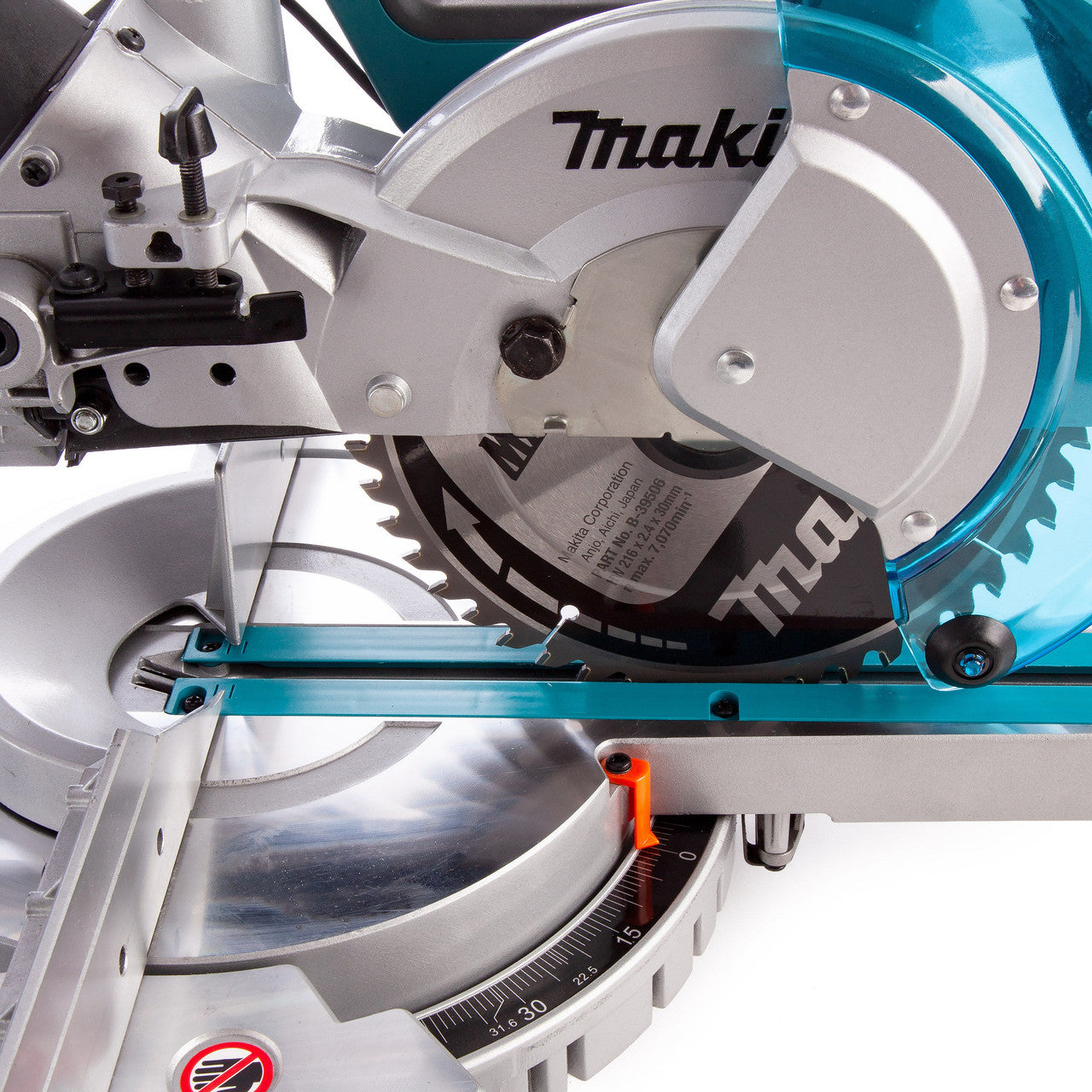 Makita 216mm Sliding Compound Mitre Saw 110V Soft Start LED Job Light LS0815FLN