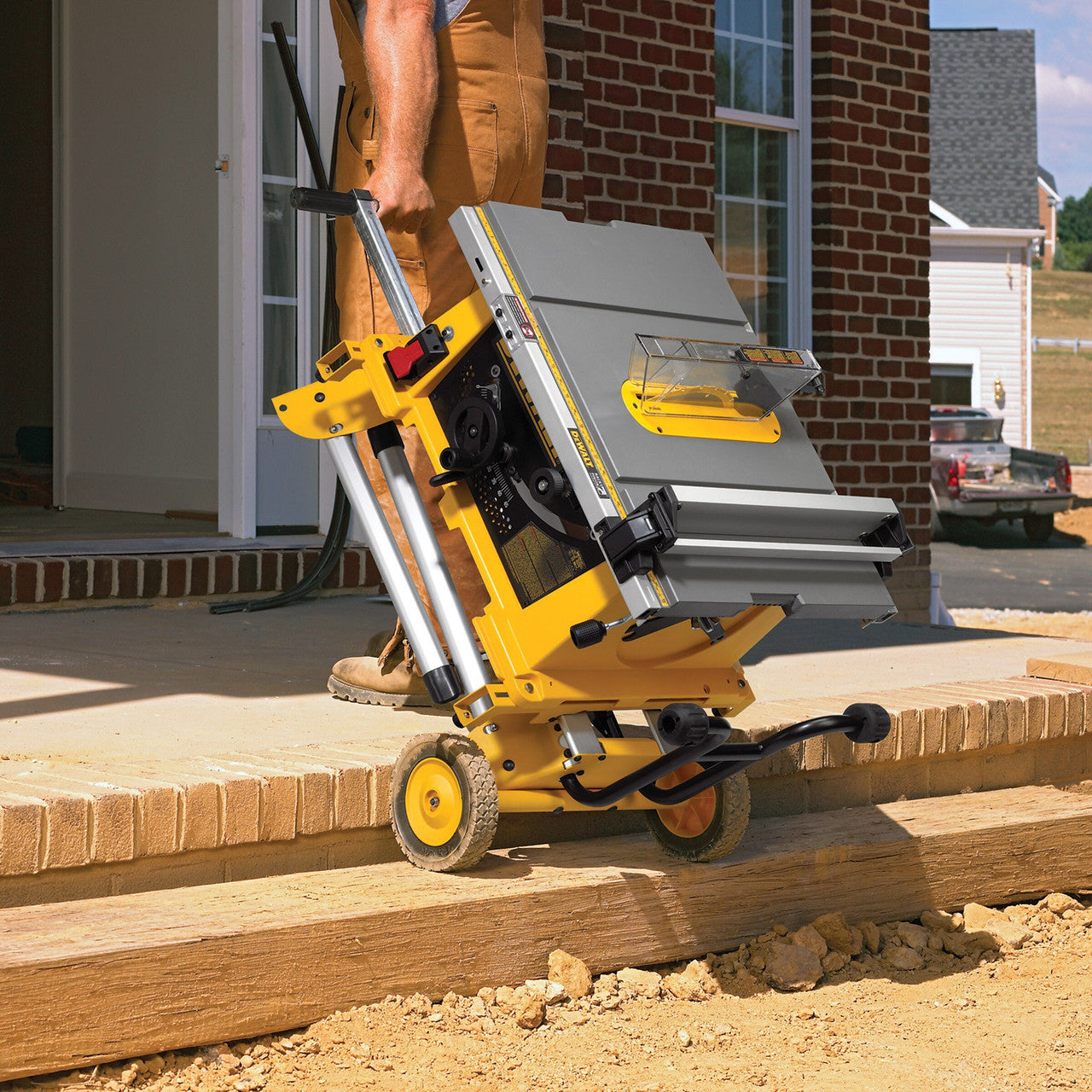 Dewalt DE7400 Heavy Duty Rolling Saw Workstation