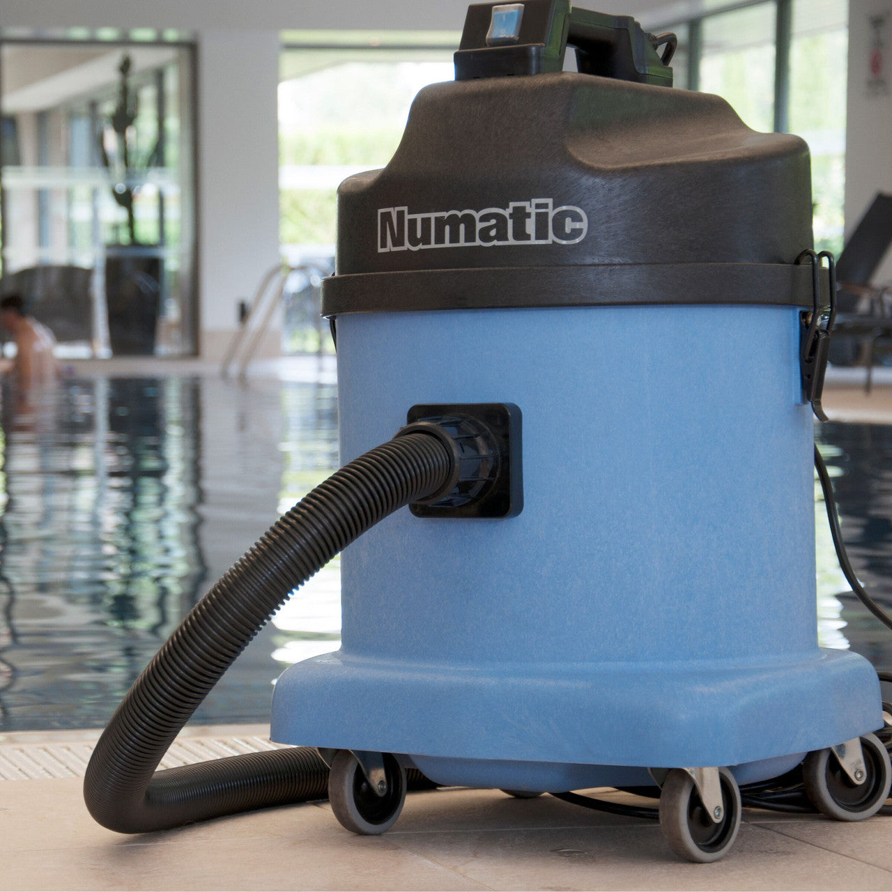 Numatic WVD570-2 Mid-Sized Wet and Dry Vac 15L / 23L (240V)