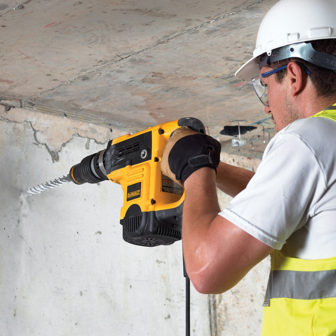 Dewalt DT9435 SDS Max Extreme 32mm x 570mm x 450mm 4-Cutter