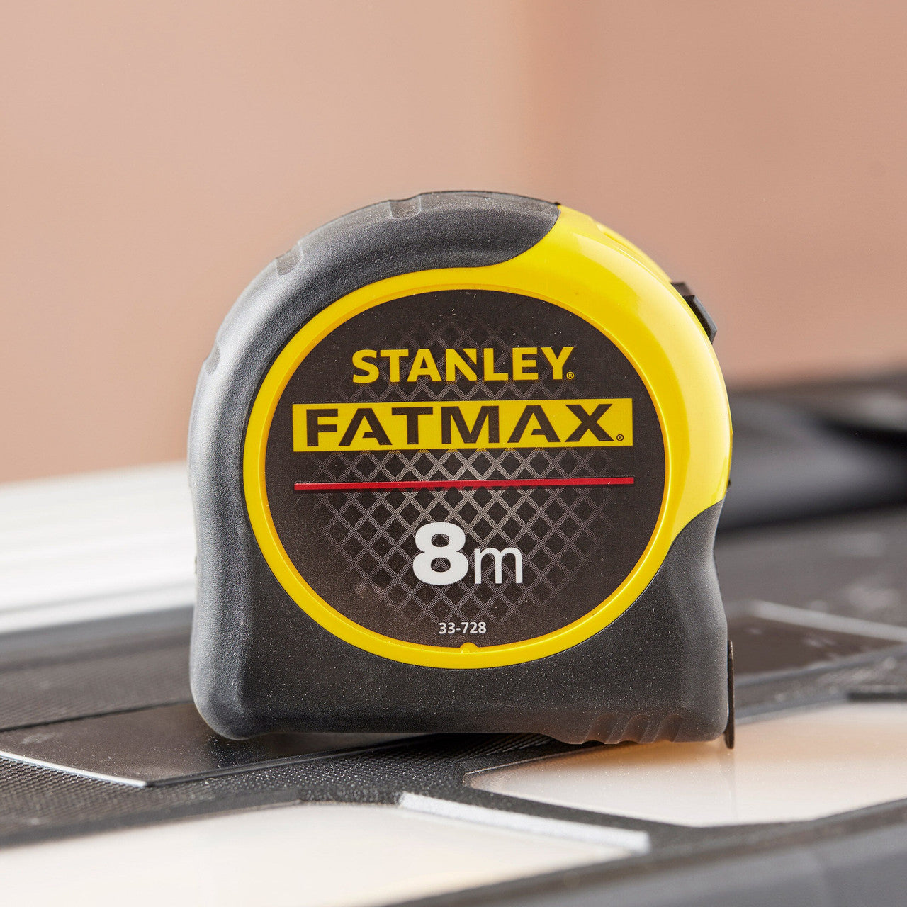 Stanley FatMax BladeArmor Metric Tape Measure 8m Blade Width 32mm 0-33-728