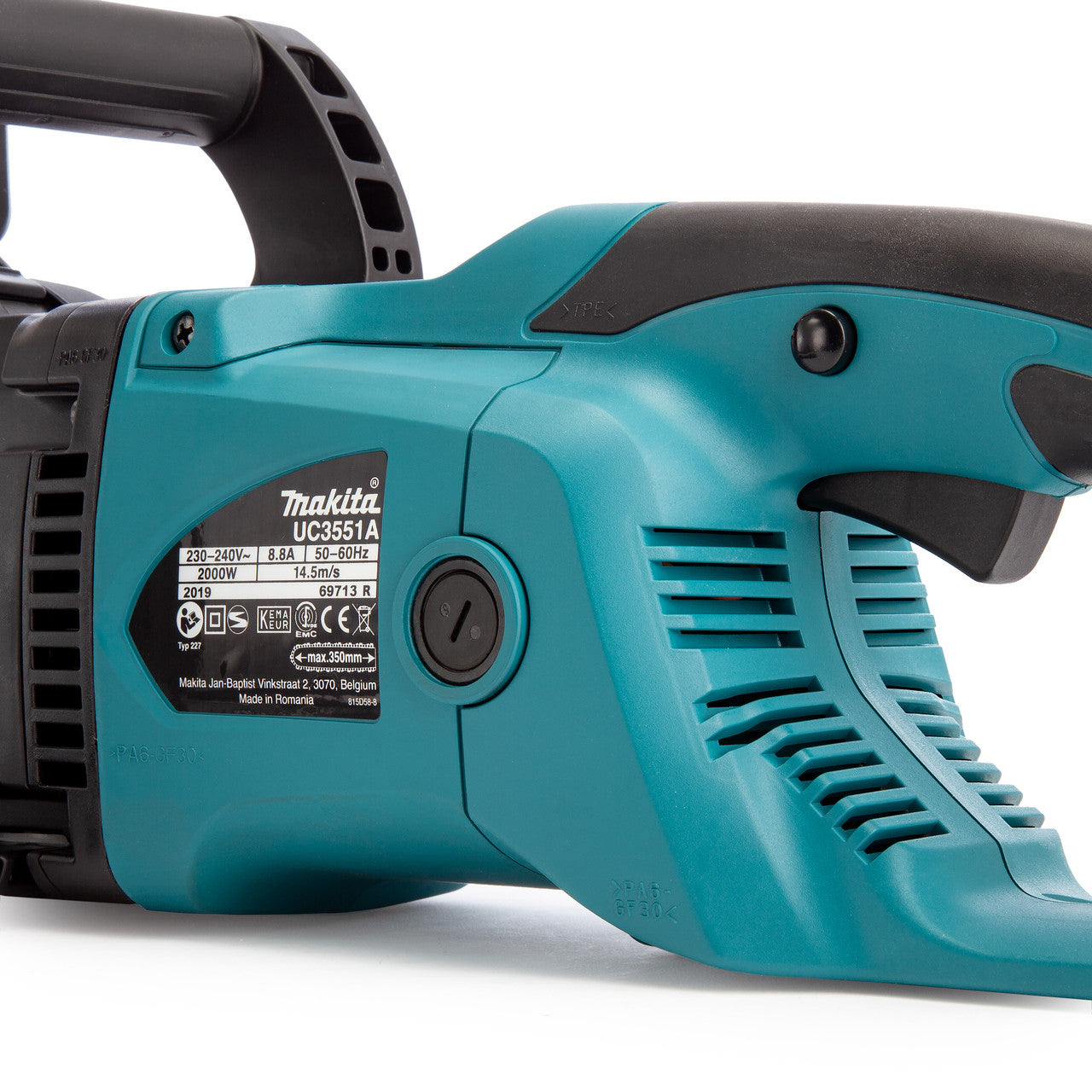 Makita Electric Chainsaw 35cm 240V Soft Start Gauge 0.050in Pitch 1/4in UC3551A