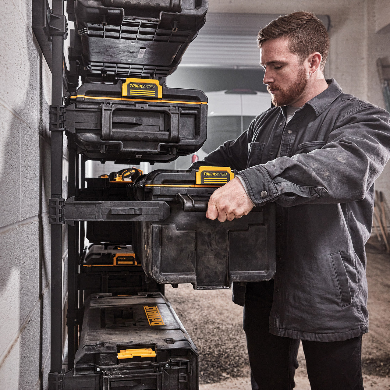 Dewalt DS300 ToughSystem 2.0 Tool Box Tracker Ready & Auto Latches DWST83294-1