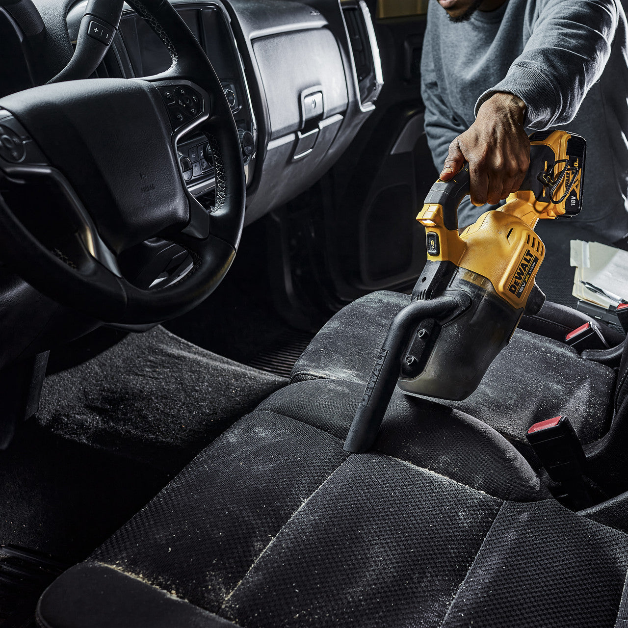 Dewalt 18V XR Stick Vacuum L Class Body Only with Carry Bag LED Light DCV501LN