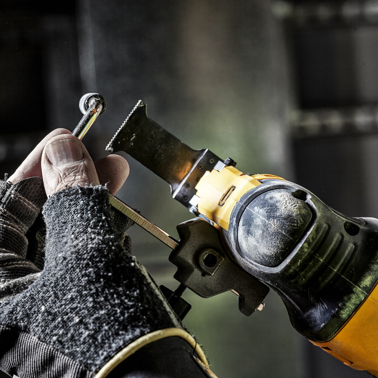 Dewalt DT20701 Bi-Metal Multi-Tool Blade for Wood & Nails 30mm