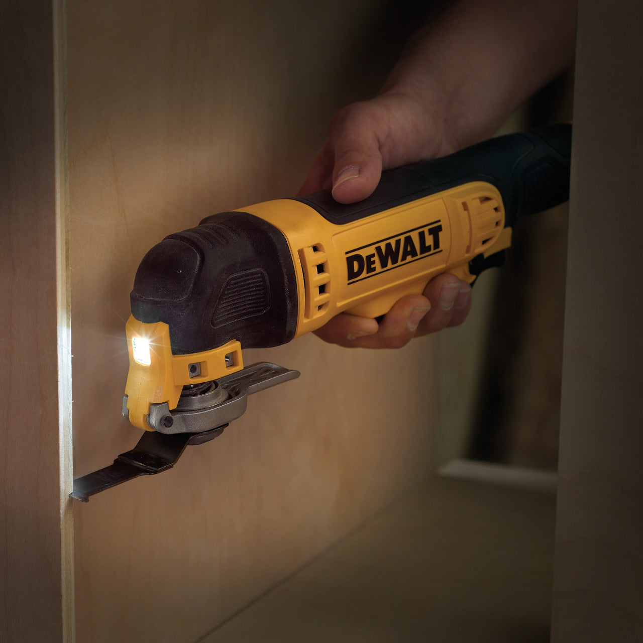 Dewalt DT20704 Fast Cut Multi-Tool Saw Blade for Wood 43mm x 30mm
