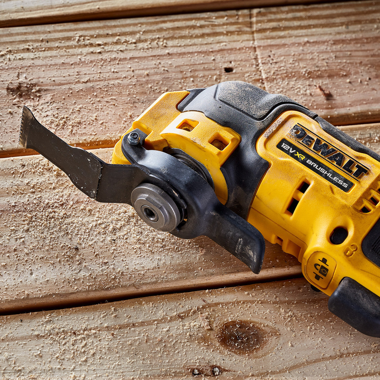 Dewalt 12V XR Oscillating Multi Tool with 28 Accessories Body Only DCS353N