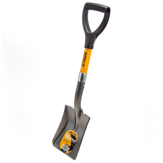 XTrade Square Head Micro Shovel Length 670mm Steel Blade X1300002