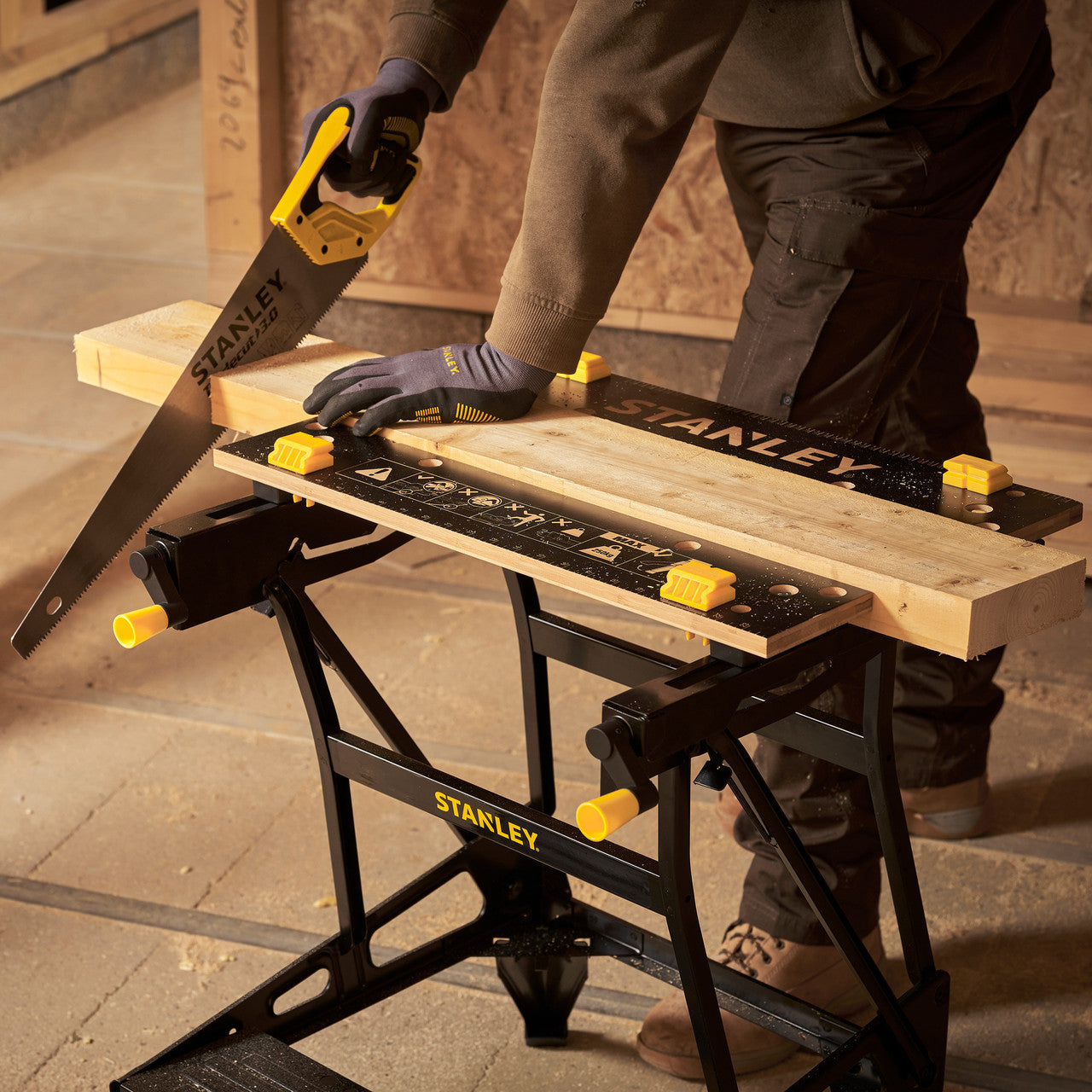 Stanley STST83400-1 Two-in-One Workbench & Vice