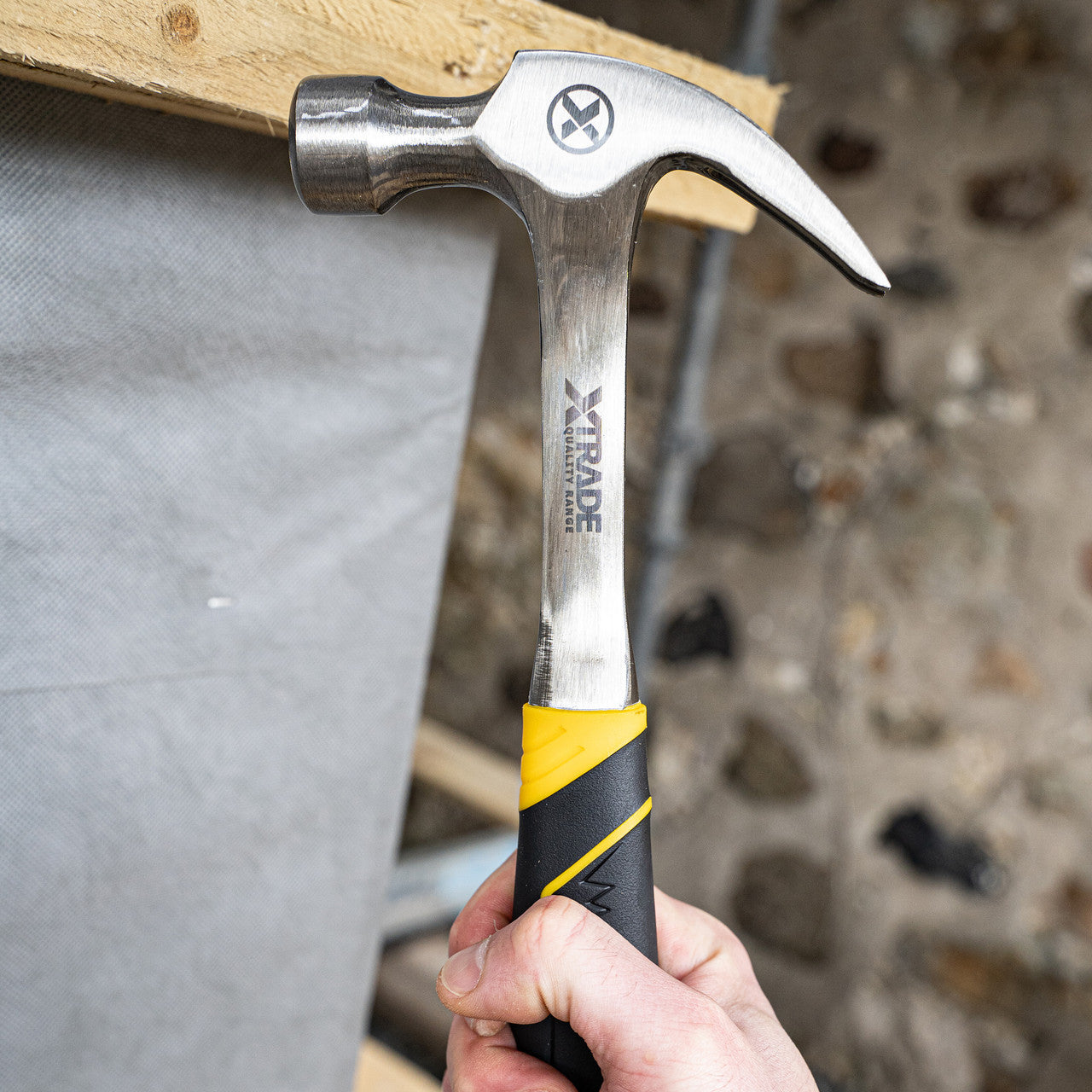XTrade One Piece Claw Hammer 16oz anti-slip grip length 330mm X0900115