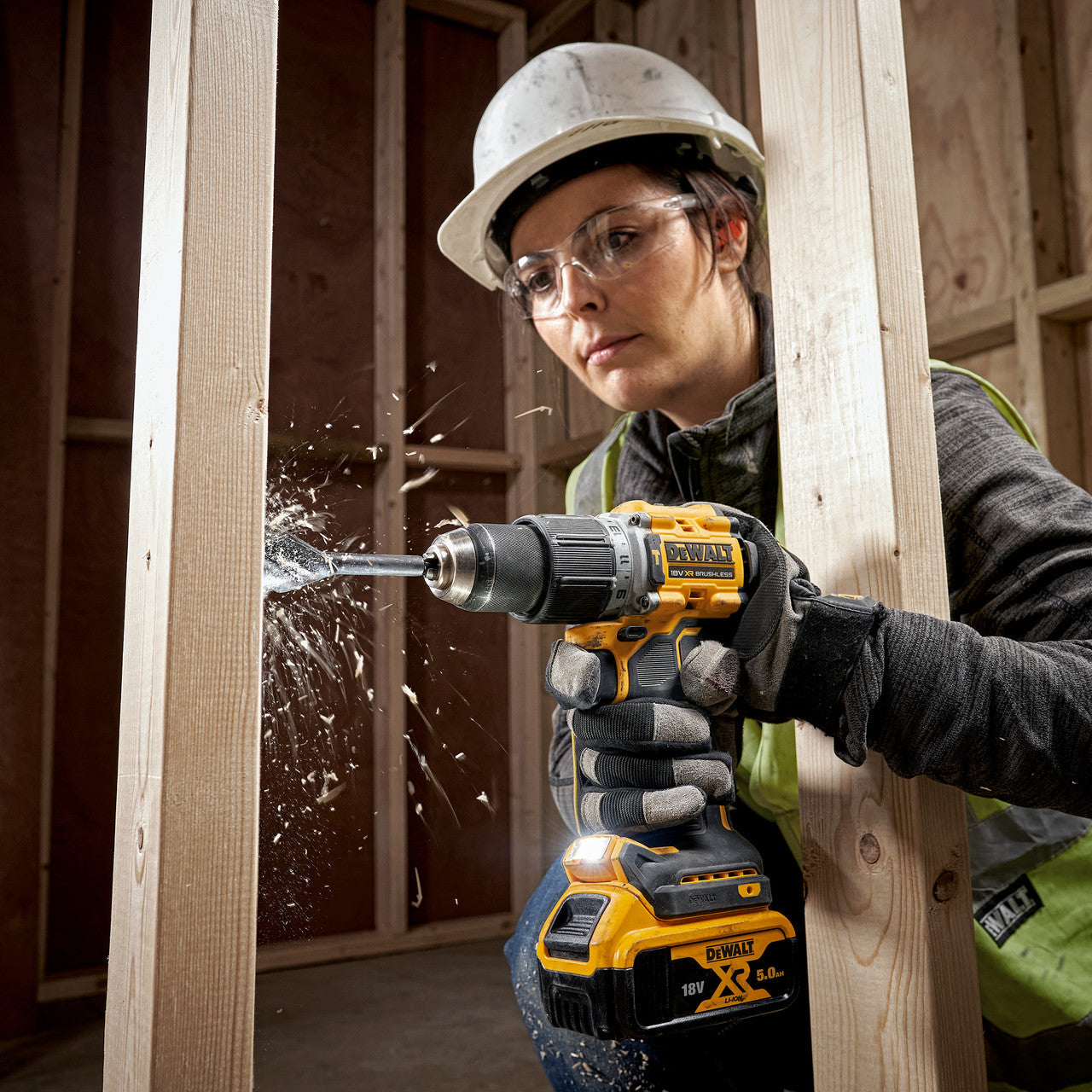 Dewalt DCD805P2T 18V XR Compact Brushless Combi Drill (2 x 5.0Ah Batteries)