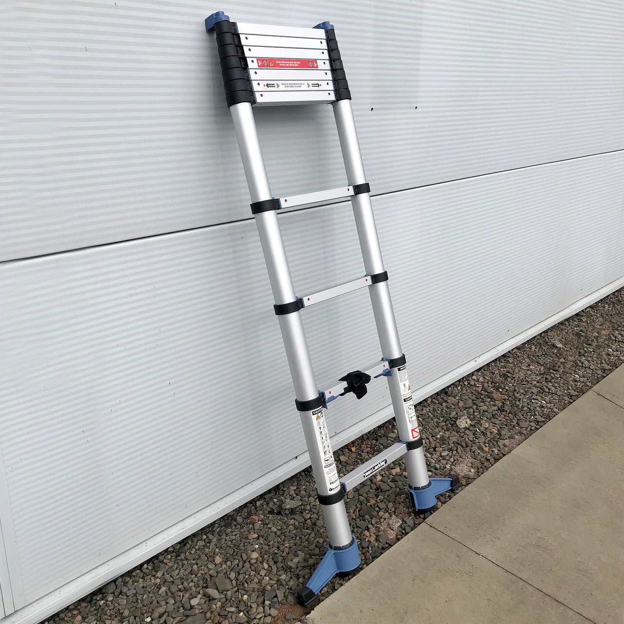 BuildCraft TaskLadder Soft Close Telescopic Ladder with Folding Feet 3.8m SR10106