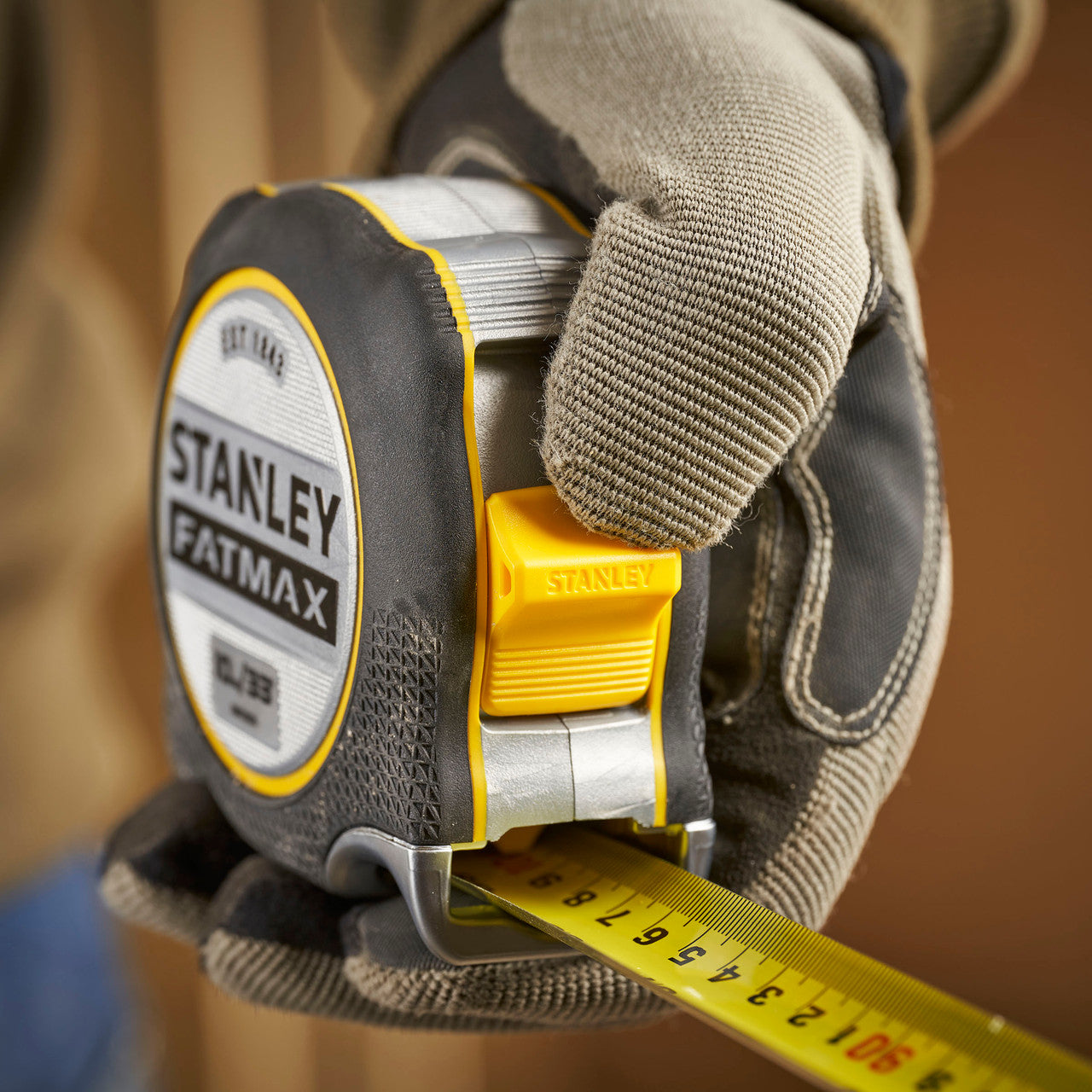 Stanley FatMax XTREME Tape Measure 33’ 10m DOUBLE-SIDED PRINT FMHT38233-5